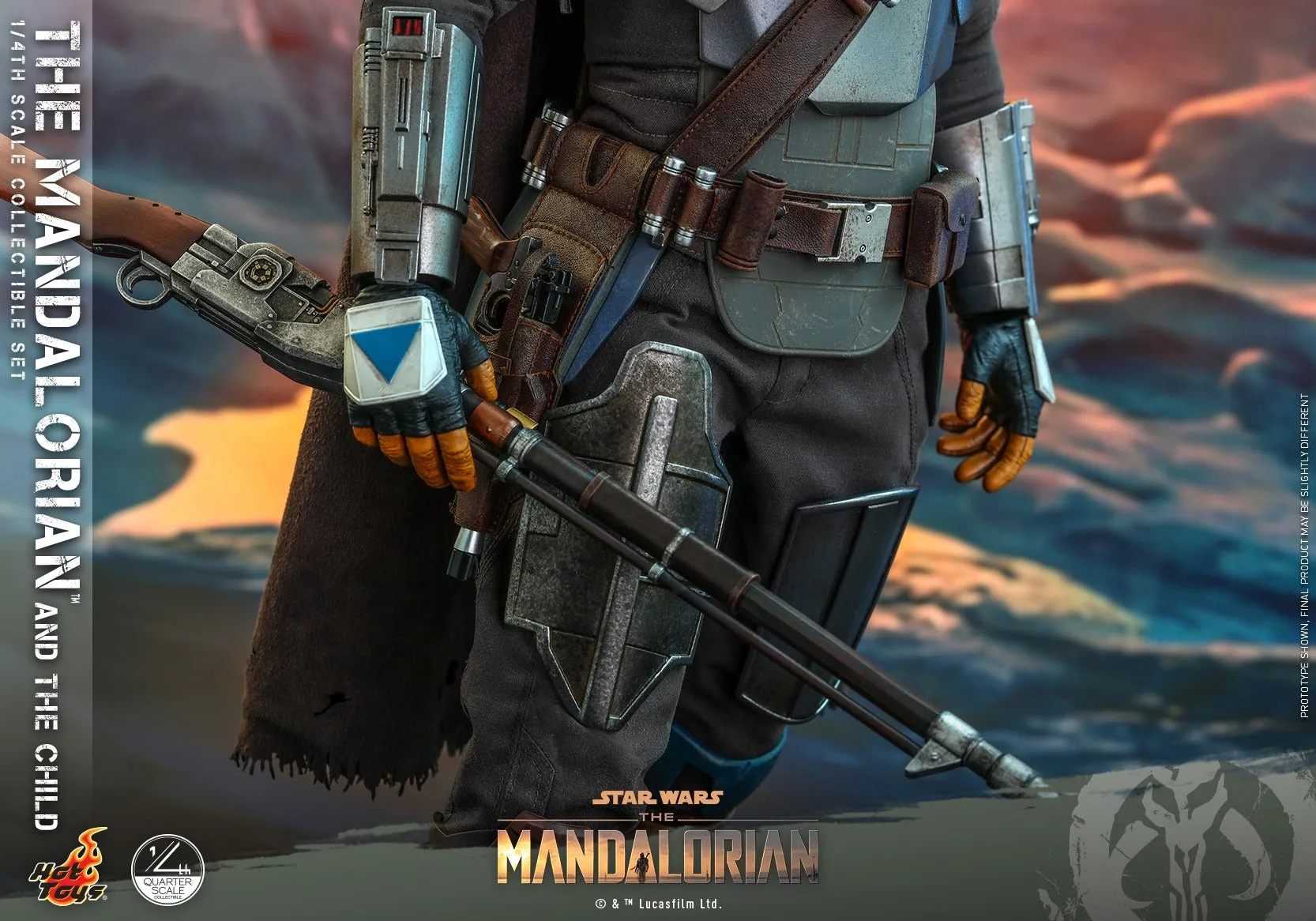 Hot Toys - QS016 - Star Wars™ The Mandalorian™ - 1/4th scale The Mandalorian & The Child Collectible Set