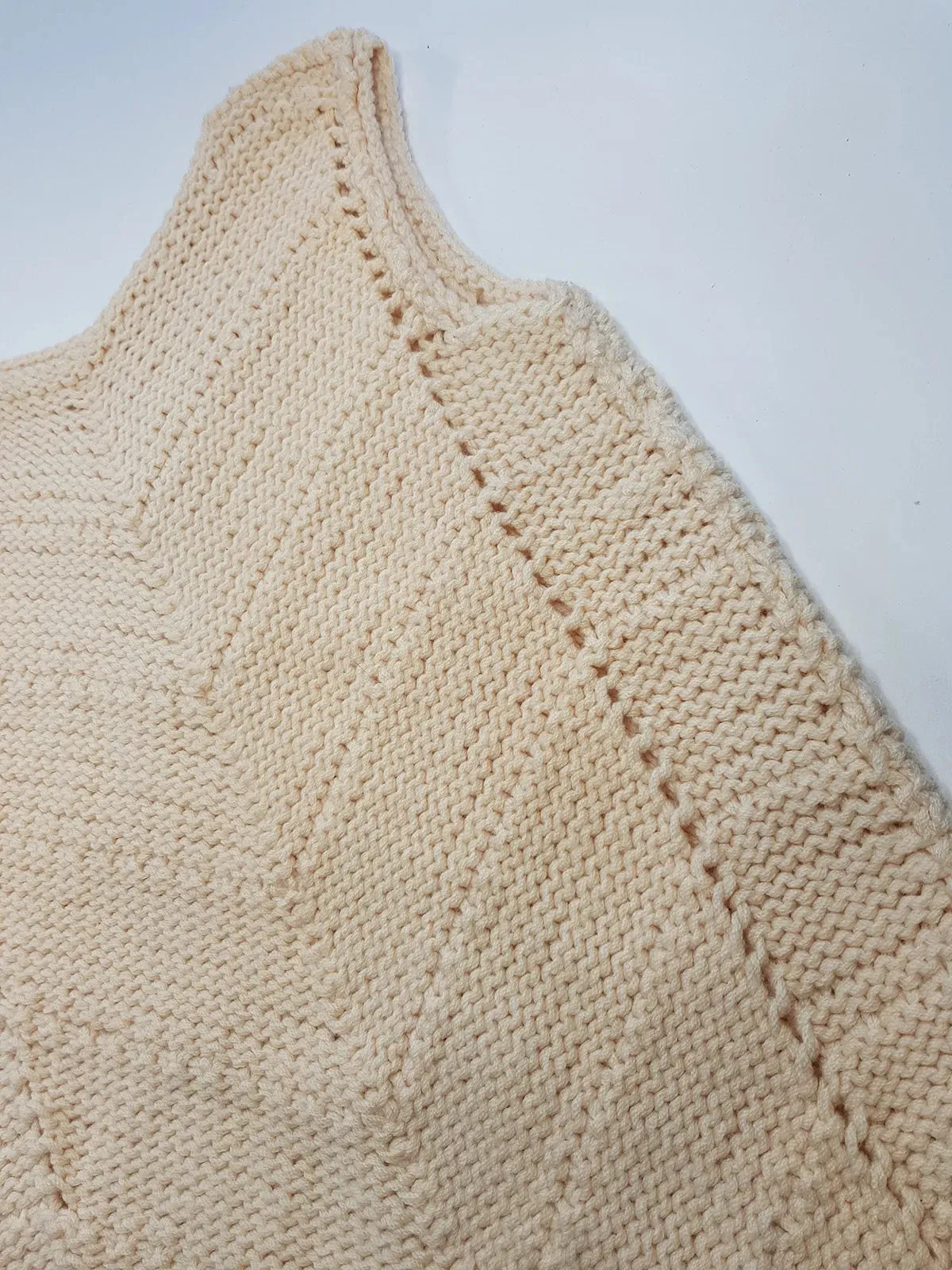 Rare 1970s handmade Knit Vest in Ivory - Hand knitted pure wool - V Neck & Hemline - Structured Waist - Perfect as a trans-seasonal piece worn over a flouncy shirt